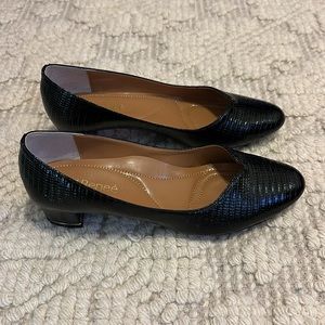 J. Renee Bambalina Lizard Print Pantent Heel Sz 9.5W